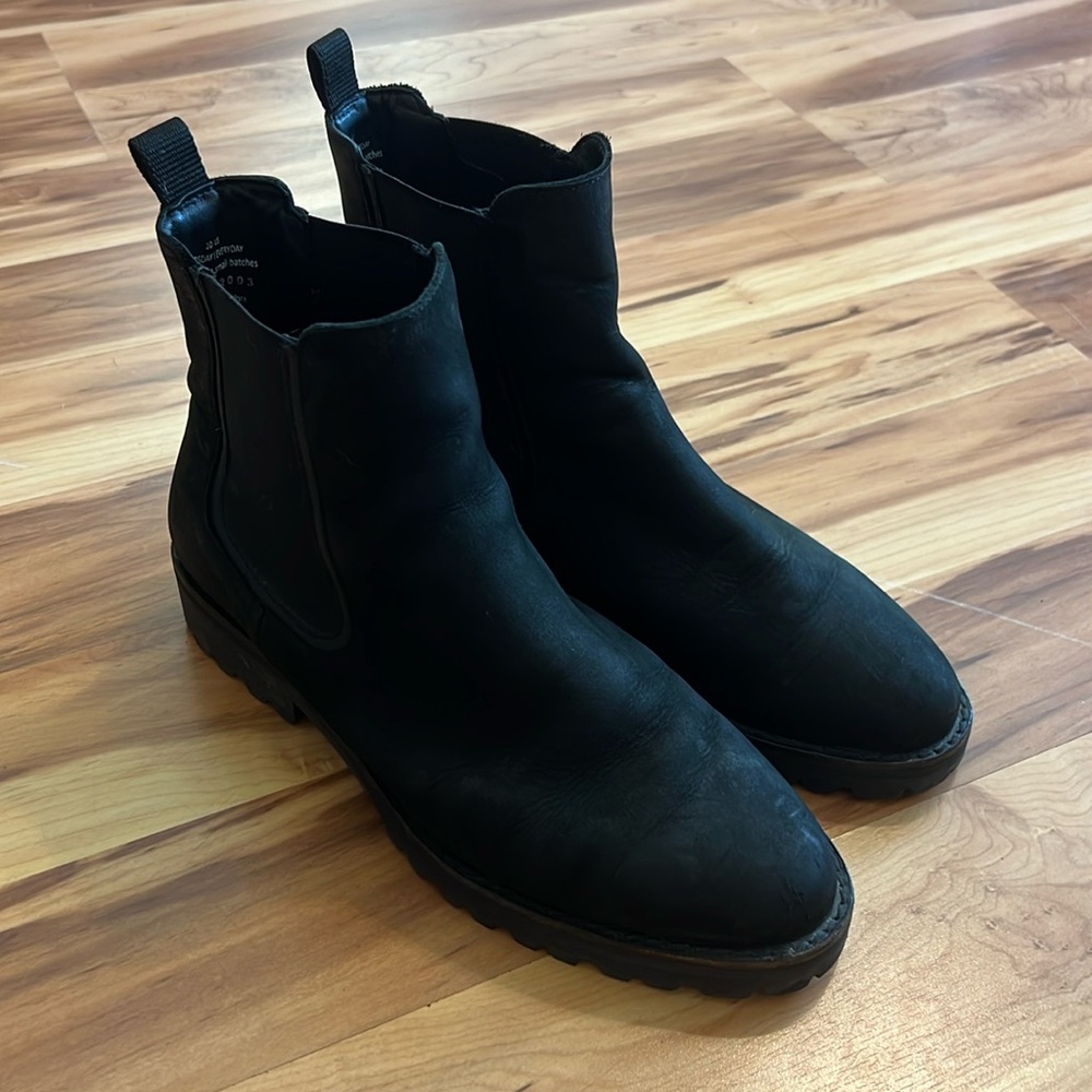 Thursday Legend Chelsea Boots - Black leather size 10